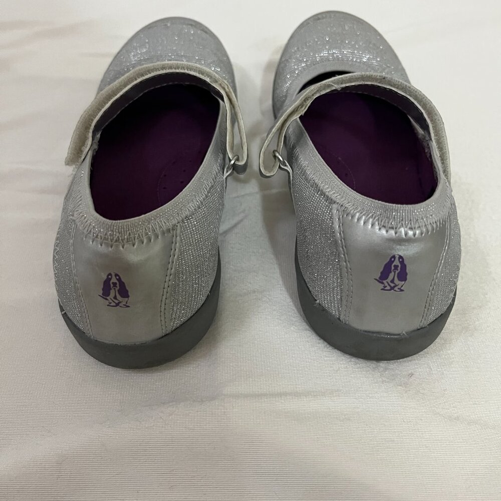 💕Host pick💕 | Hush Puppies | Girls Youths Sport Sneaker Silver | Size 5.5 - Picture 2 of 7